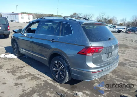 2019 Volkswagen Tiguan 2.0T Se/2.0T Sel/2.0T Sel R-Line/2.0T Sel R-Line Black z USA, uszkodzony, nr VIN 3VV2B7AX3KM034989